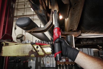 Аккумуляторная трещотка Milwaukee M12 FUEL FHIR14LR-0 удлиненная 4933480790