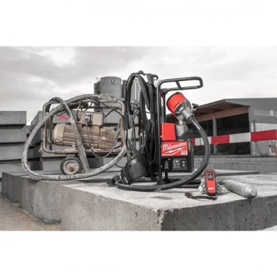 Аккумуляторный вибратор для бетона MXF CV BP-602 MILWAUKEE 4933479591