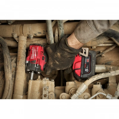 Аккумуляторный импульсный гайковерт Milwaukee M18 FUEL FIW2F12-0 4933498058