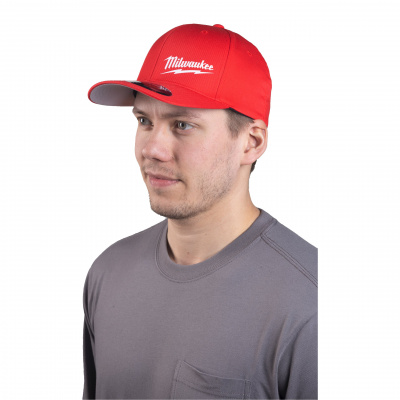 Кепка Milwaukee red S/M BCS 4932493099
