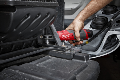 Аккумуляторная трещотка Milwaukee M12 FUEL FHIR38-0 4933478172